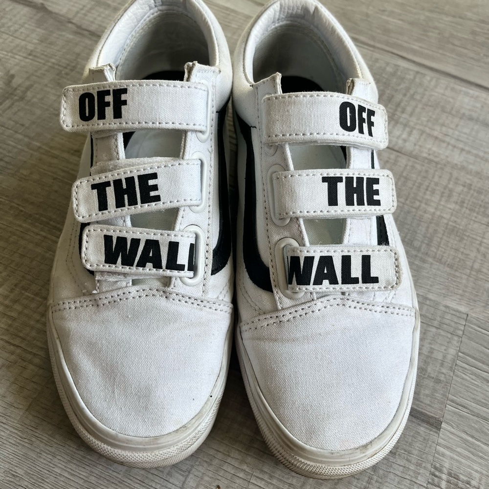 Vans Velcro off the wall shoes